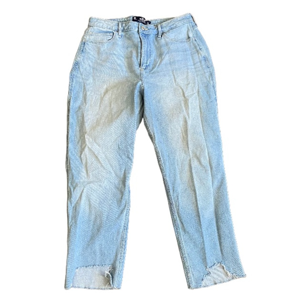 Hollister Curvy Ultra High Rise Mom Jean 15